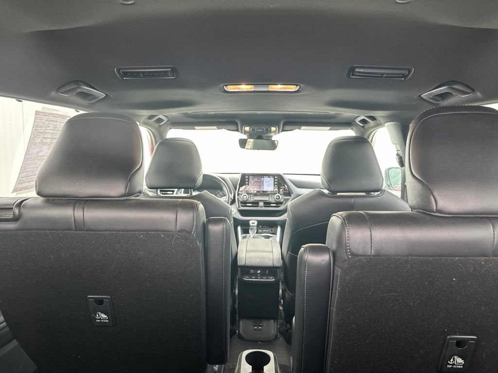 Used 2021 Toyota Highlander XSE AWD/4WD image 27