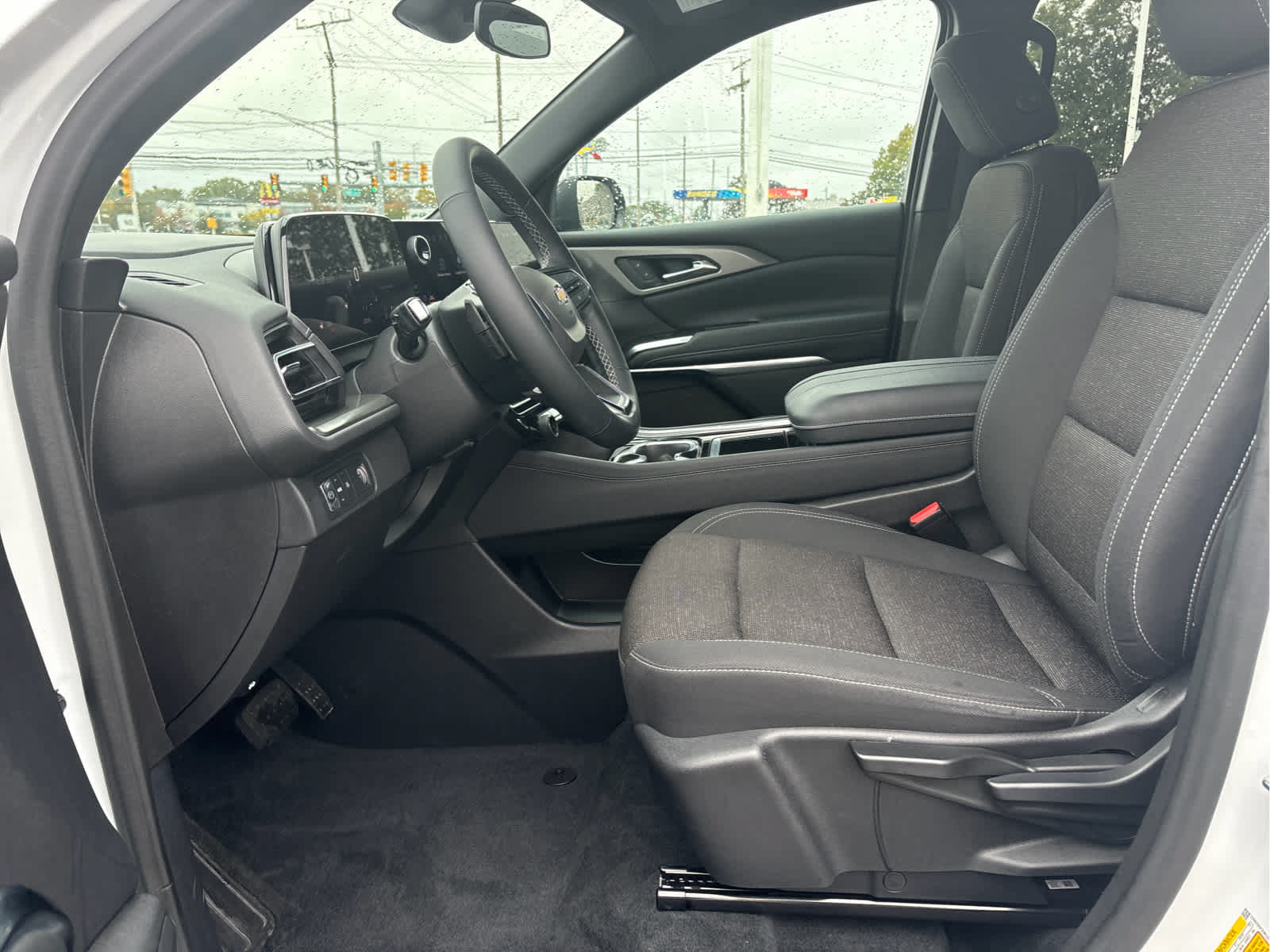Certified 2024 Chevrolet Traverse LS FWD image 8