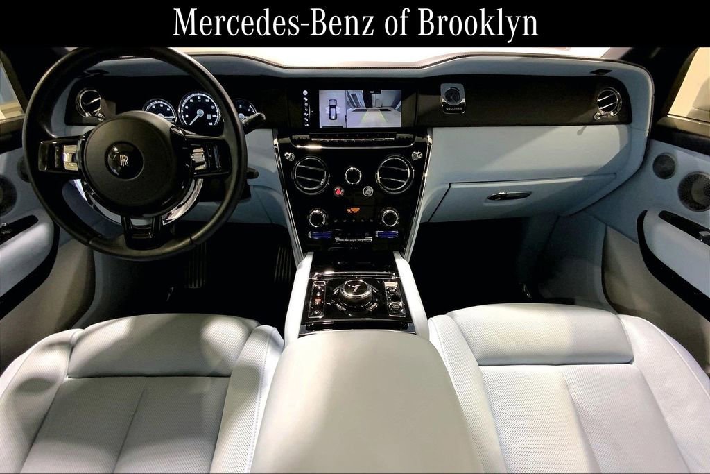Used 2022 Rolls-Royce Cullinan w/ Cullinan Package AWD/4WD image 15
