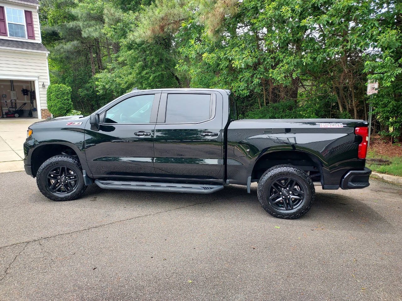 Used 2024 Chevrolet Silverado 1500 LT Trail Boss w/ LT Trail Boss Premium Package AWD/4WD image 7