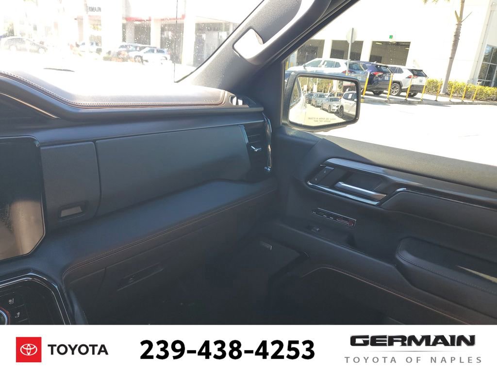 Used 2023 GMC Sierra 1500 AT4 image 30