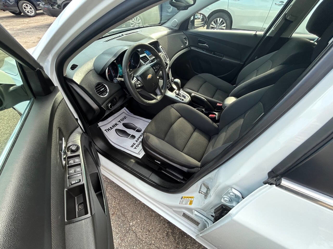 Used 2016 Chevrolet Cruze LT FWD image 7