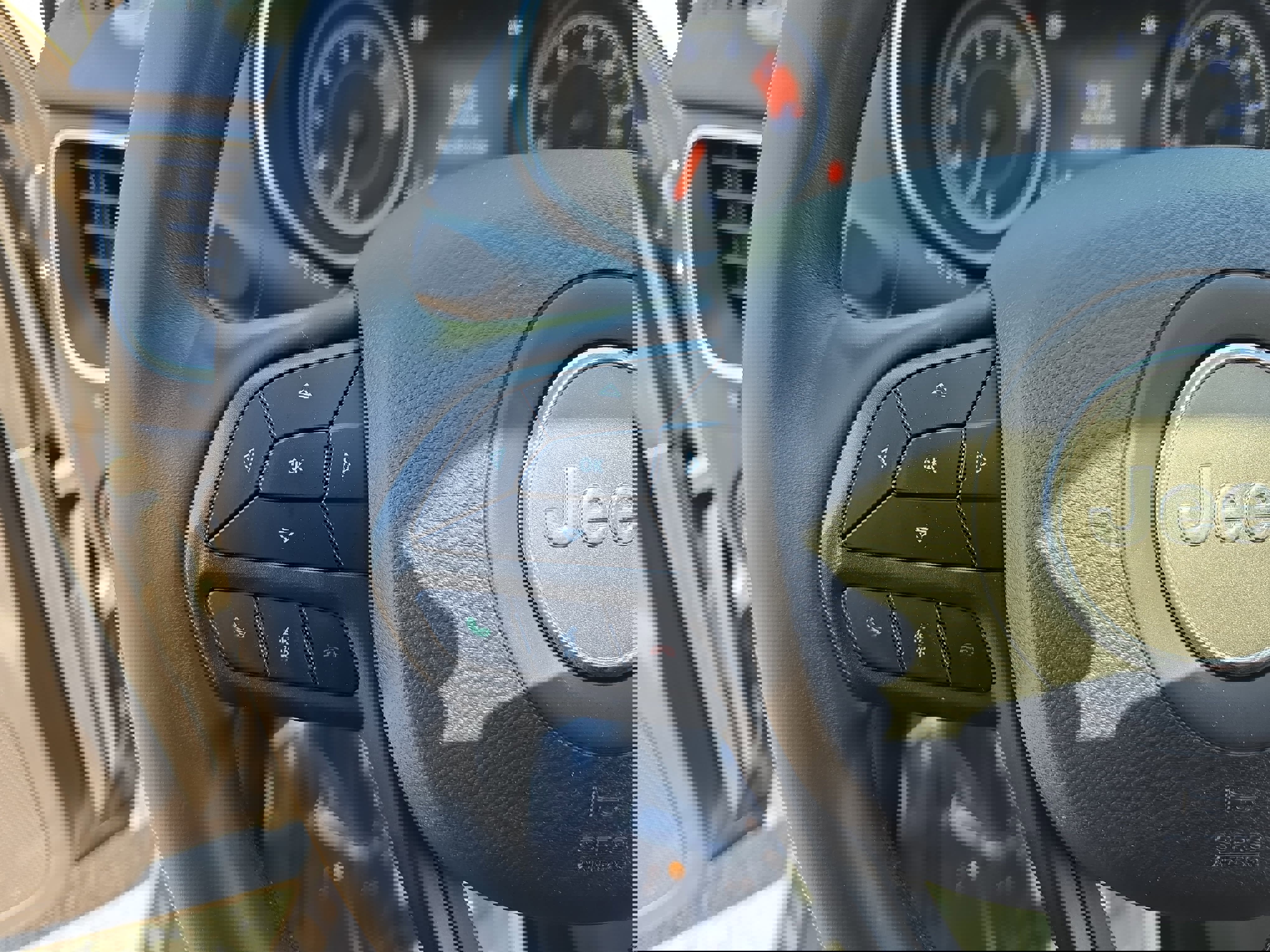 Used 2019 Jeep Cherokee Trailhawk w/ Comfort/Convenience Group image 19