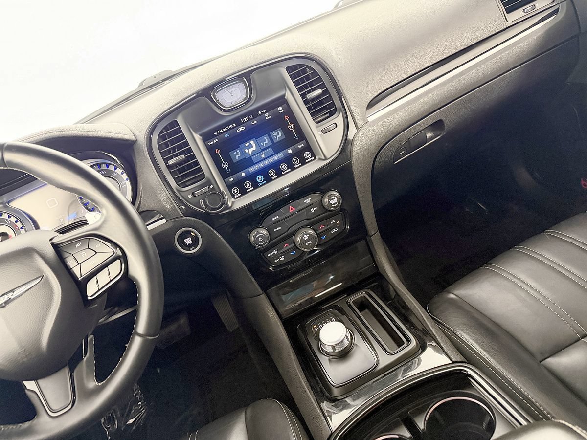 Used 2017 Chrysler 300 S RWD image 54