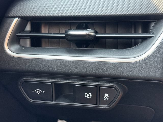 Used 2025 Kia K4 FWD image 31