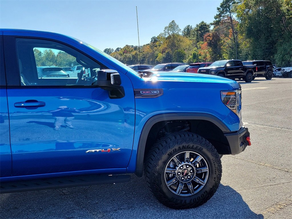 Used 2024 GMC Sierra 1500 AT4X image 15