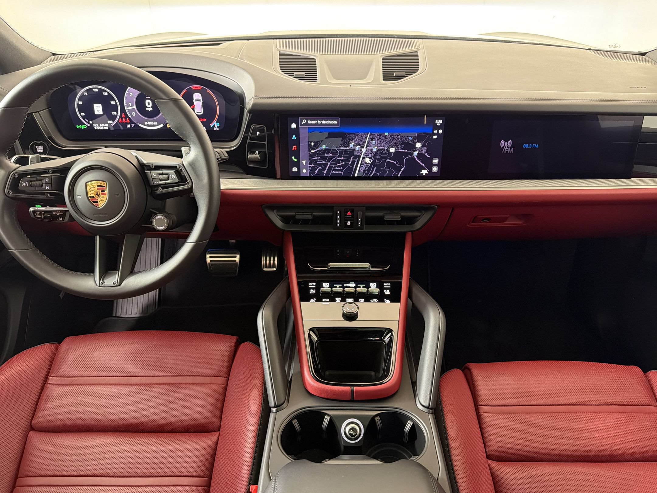 Certified 2025 Porsche Cayenne S AWD/4WD image 19