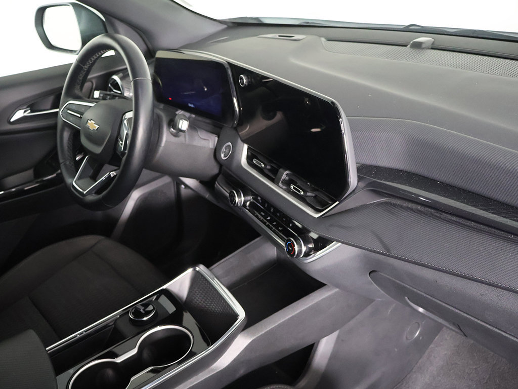 Used 2026 Chevrolet Equinox LT FWD image 27