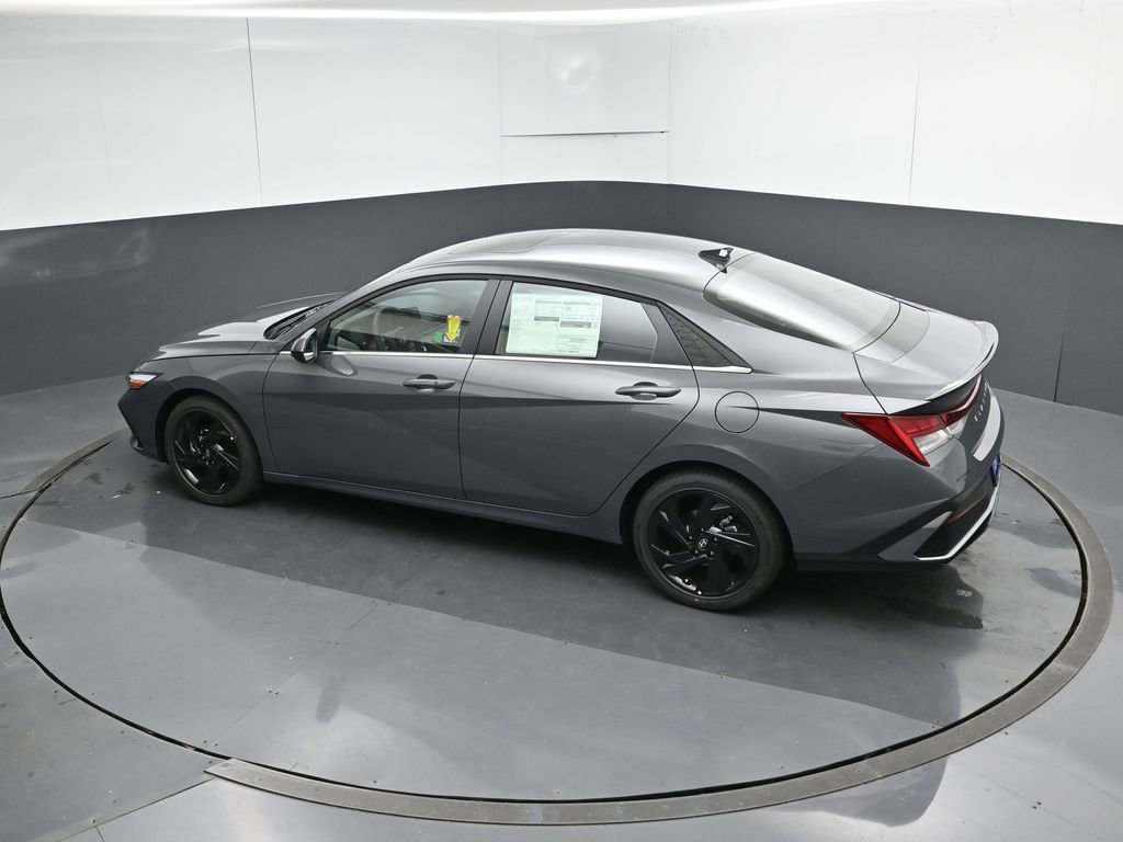 New 2026 Hyundai Elantra SEL Sport Premium FWD image 19