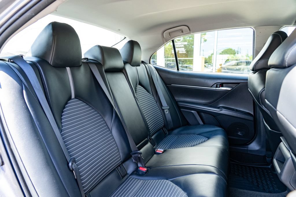 Used 2020 Toyota Camry SE FWD image 25