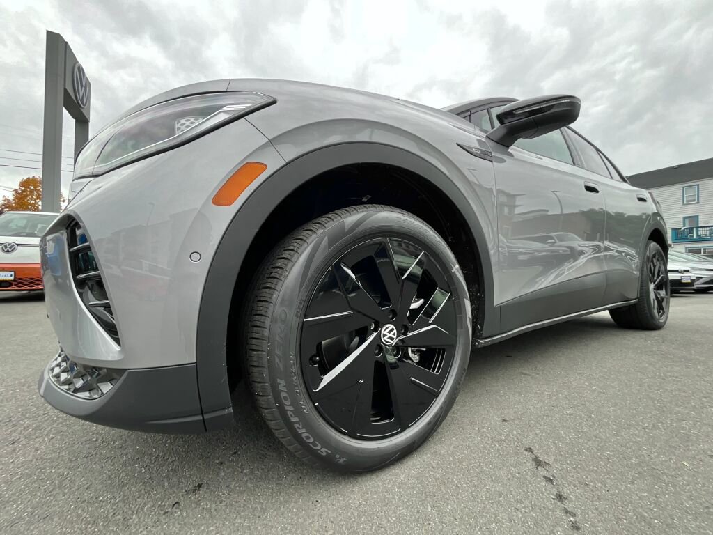 New 2025 Volkswagen ID.4 Pro S image 11