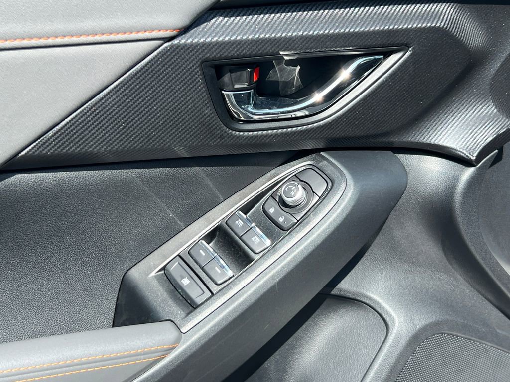 Certified 2025 Subaru Crosstrek 2.5i Limited w/ Crosstrek Mirror Package image 25