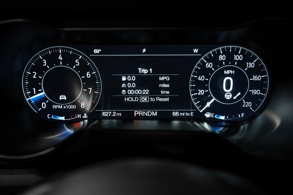 Used 2022 Ford Mustang Shelby GT500 w/ Carbon Fiber Track Pack image 44