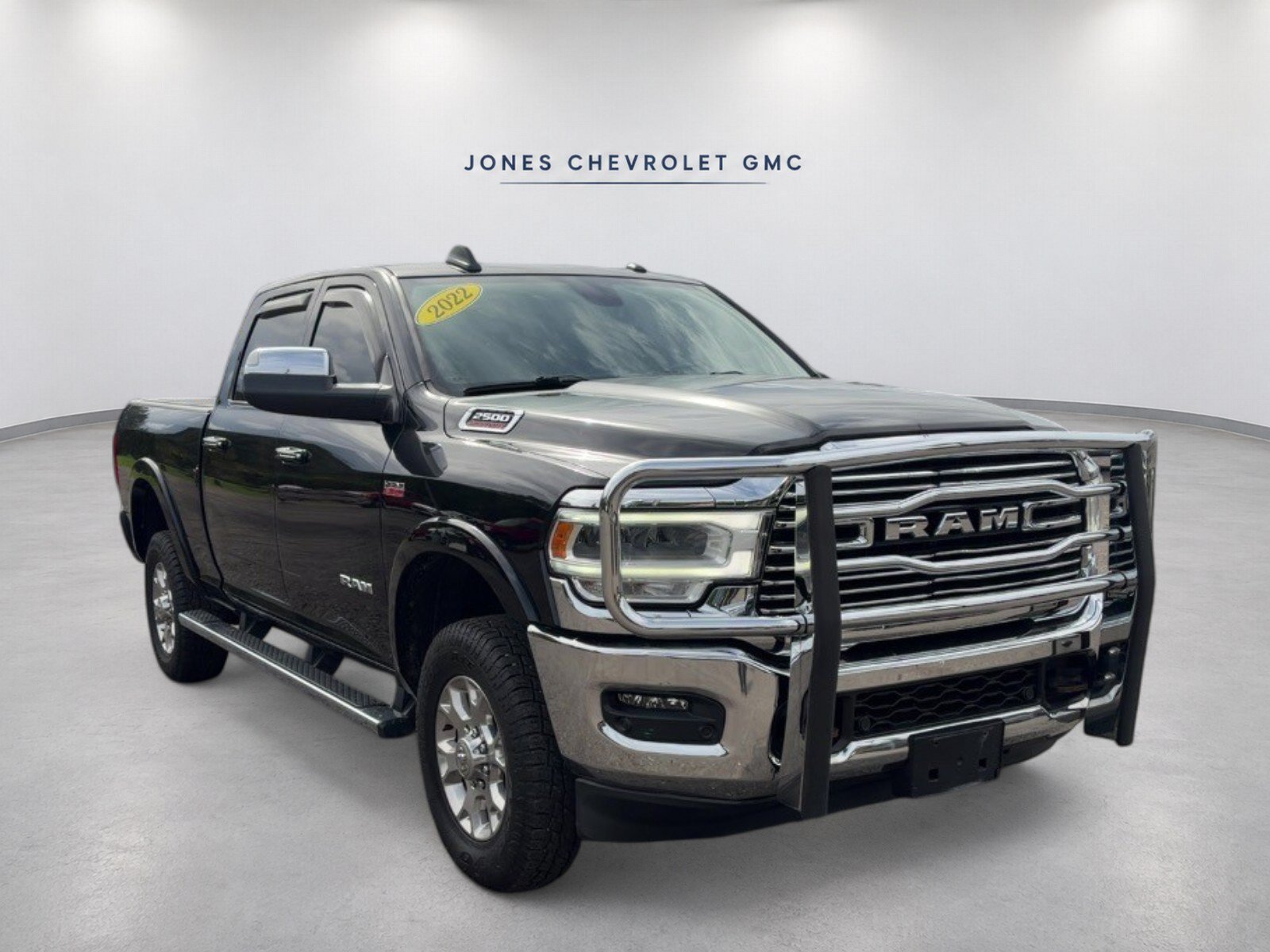 Used 2022 RAM 2500 Laramie AWD/4WD image 3