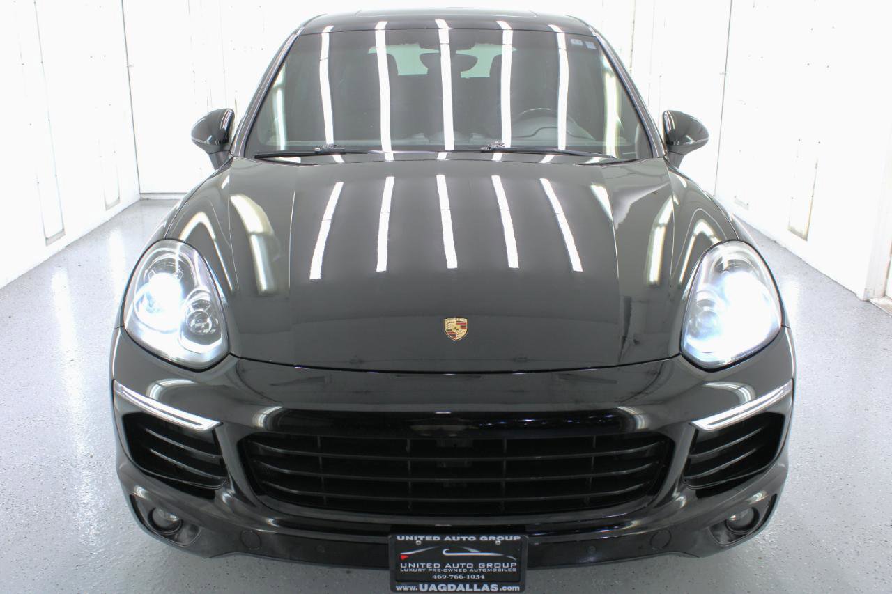 Used 2016 Porsche Cayenne image 2