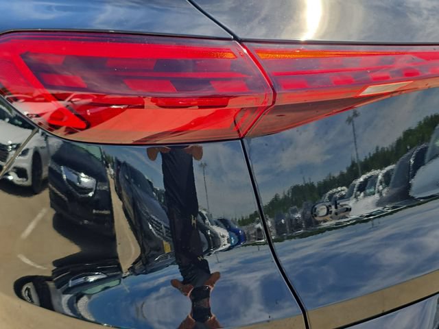 Used 2025 Audi Q5 Premium w/ Convenience Package AWD/4WD image 38