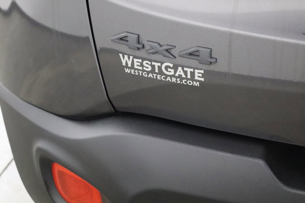 Used 2018 Jeep Renegade Trailhawk w/ Safety & Security Group image 41