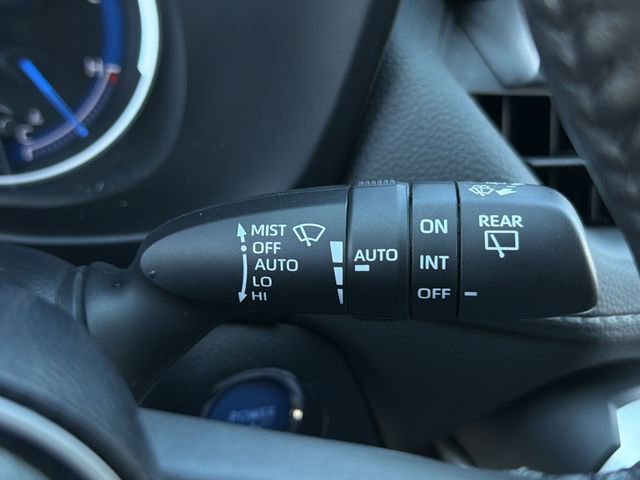 Used 2020 Toyota RAV4 Limited image 31