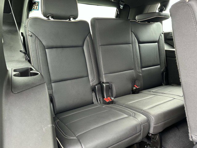 Used 2022 GMC Yukon SLT w/ SLT Luxury Package image 11