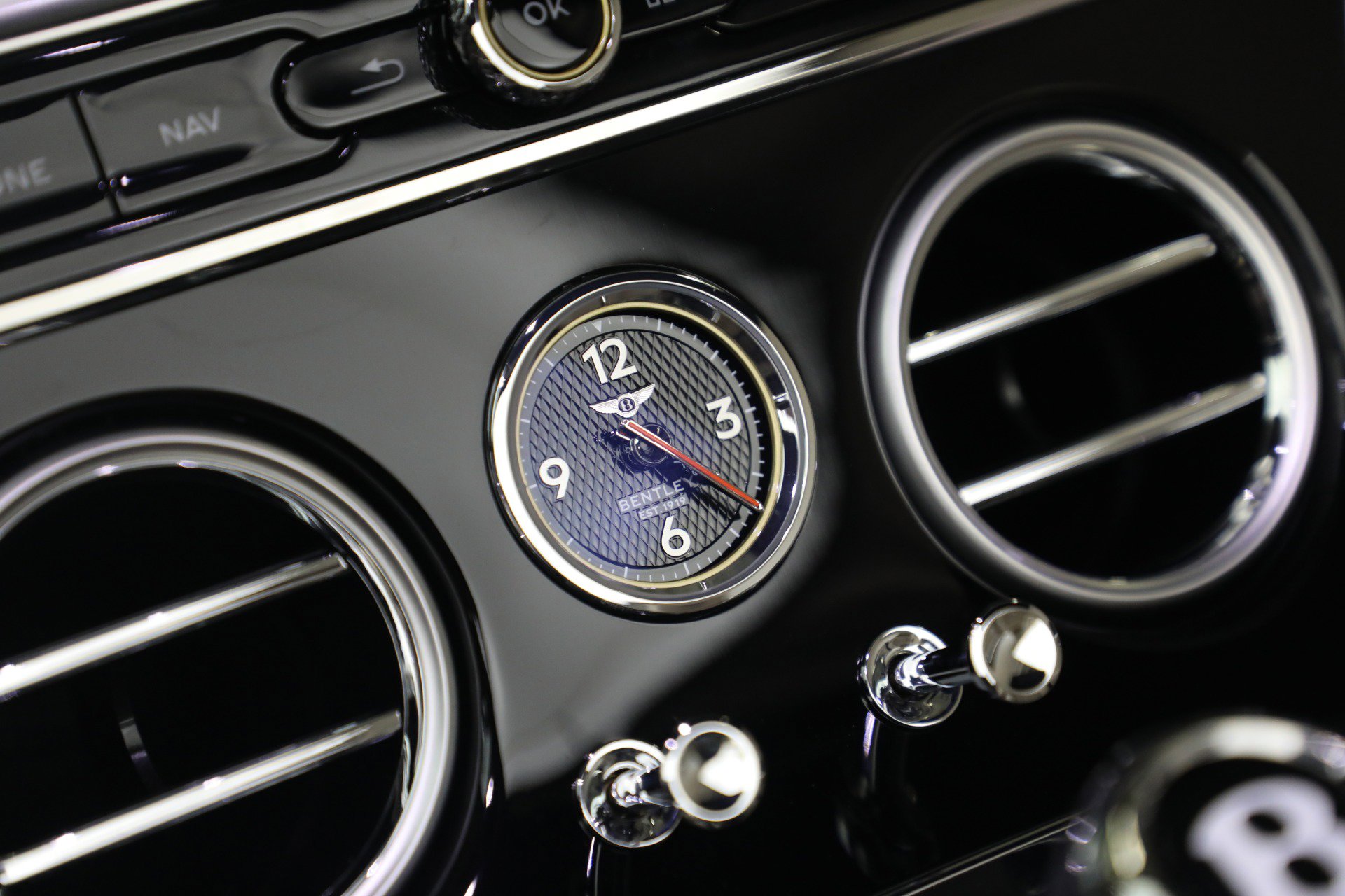 New 2026 Bentley Continental GTC image 27