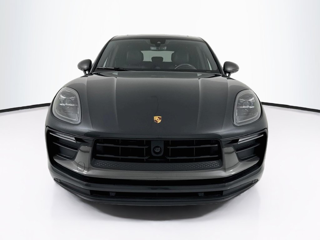 Certified 2025 Porsche Macan Turbo w/ Premium Package Plus AWD/4WD image 6