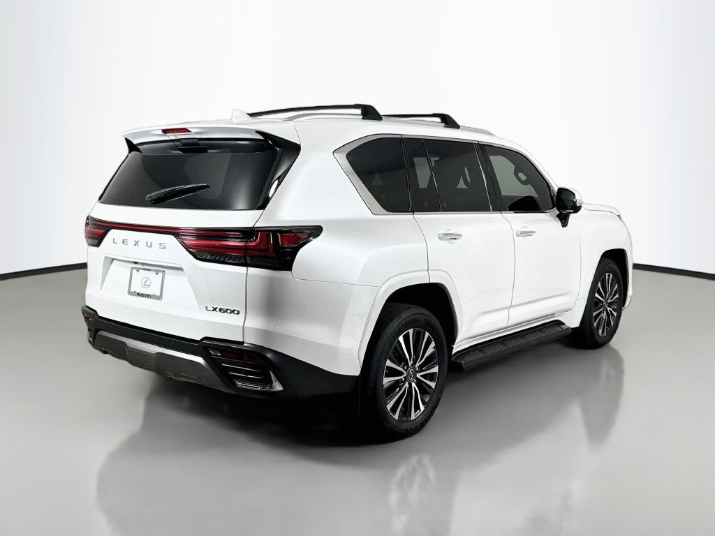 Used 2022 Lexus LX 600 4WD w/ Interior Upgrade Package image 5
