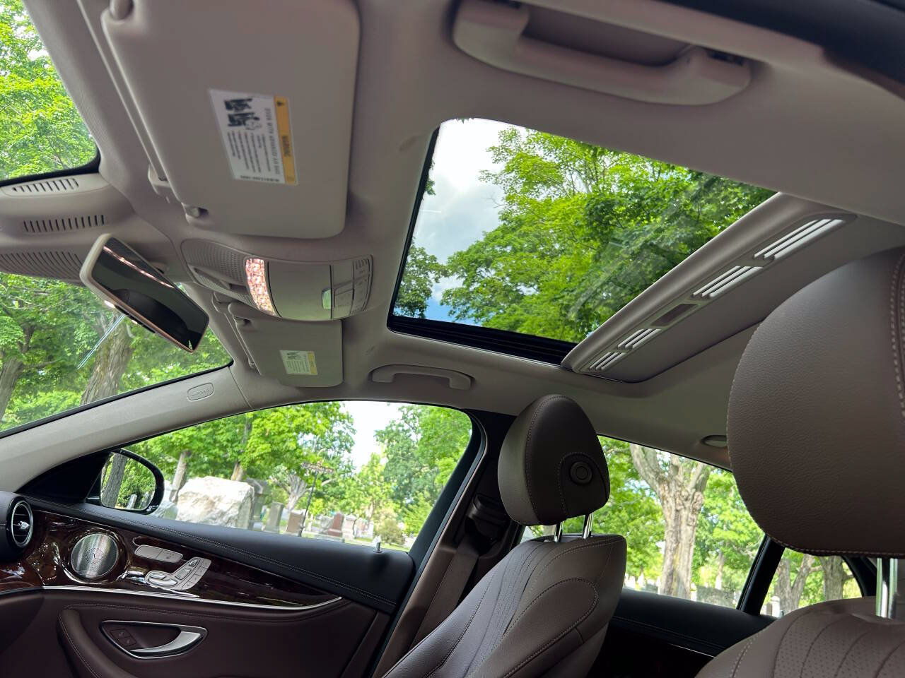 Used 2019 Mercedes-Benz E 450 4MATIC Sedan w/ Driver Assistance Package image 32