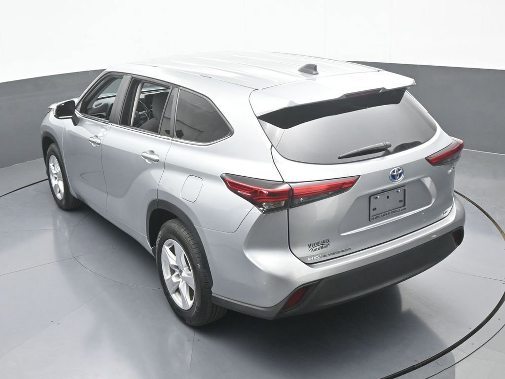 Used 2023 Toyota Highlander LE image 53