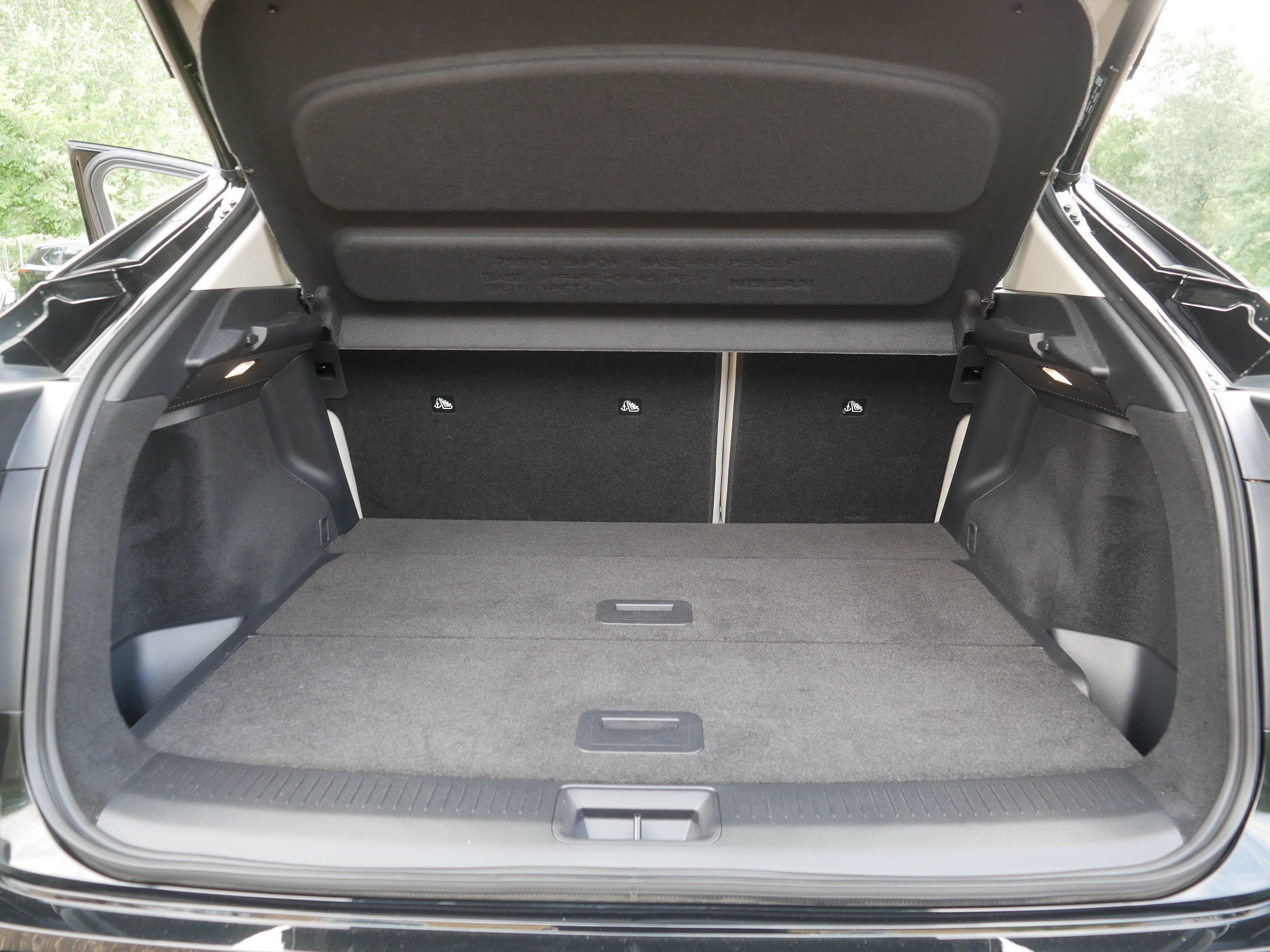 Certified 2023 Nissan Ariya AWD image 18