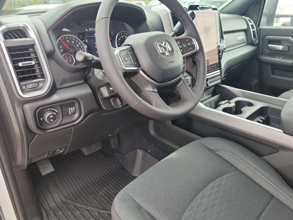 New 2026 RAM 2500 Big Horn AWD/4WD image 11