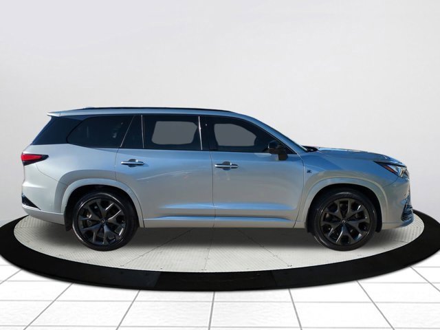 Used 2025 Lexus TX 500h AWD image 3