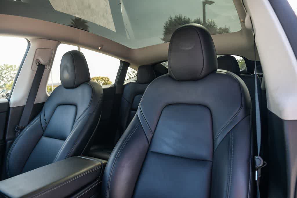 Used 2025 Tesla Model Y Performance AWD/4WD image 18