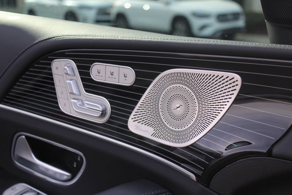 Certified 2025 Mercedes-Benz GLS 580 4MATIC image 13