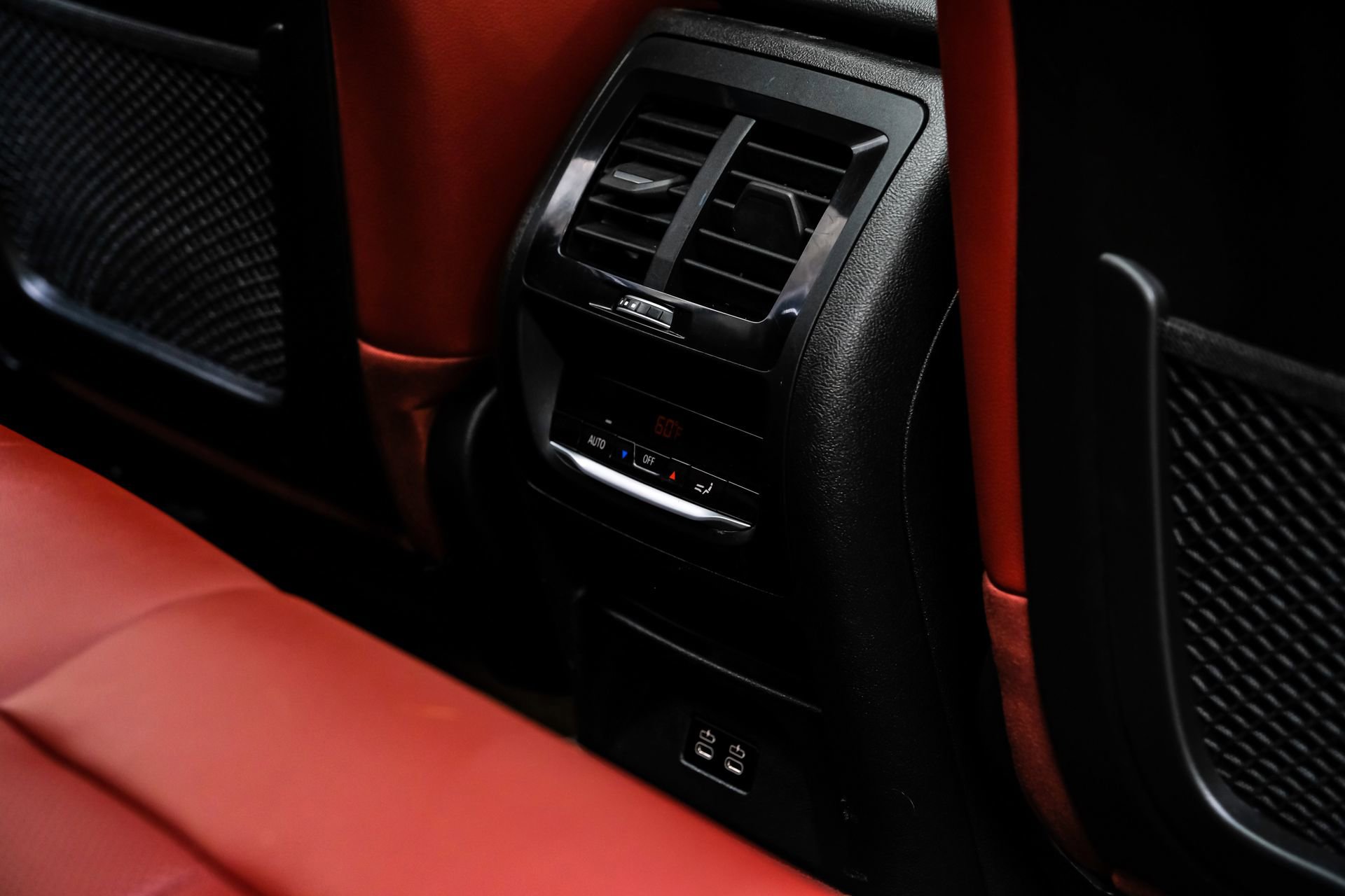 Used 2024 BMW X4 M40i w/ Premium Package image 40