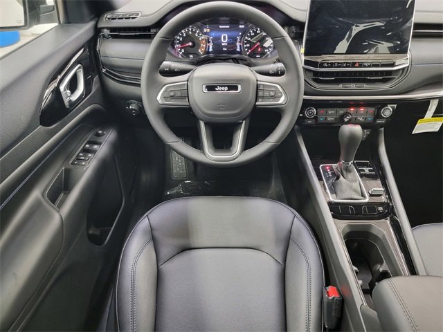 New 2026 Jeep Compass Limited image 24