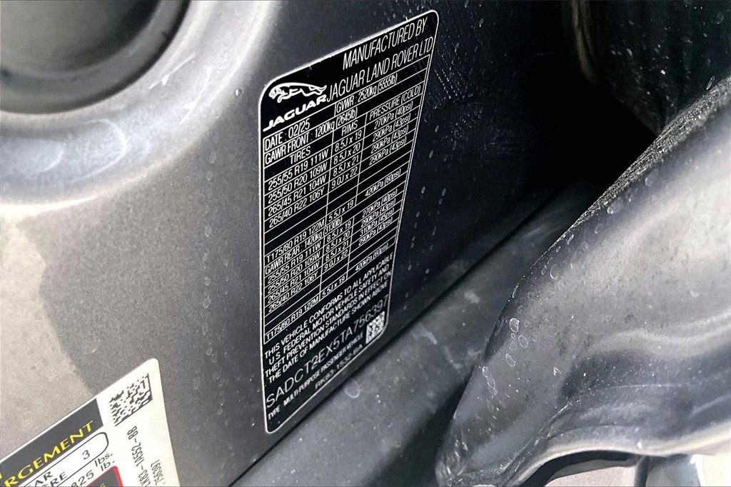 Used 2026 Jaguar F-PACE R-Dynamic S image 32