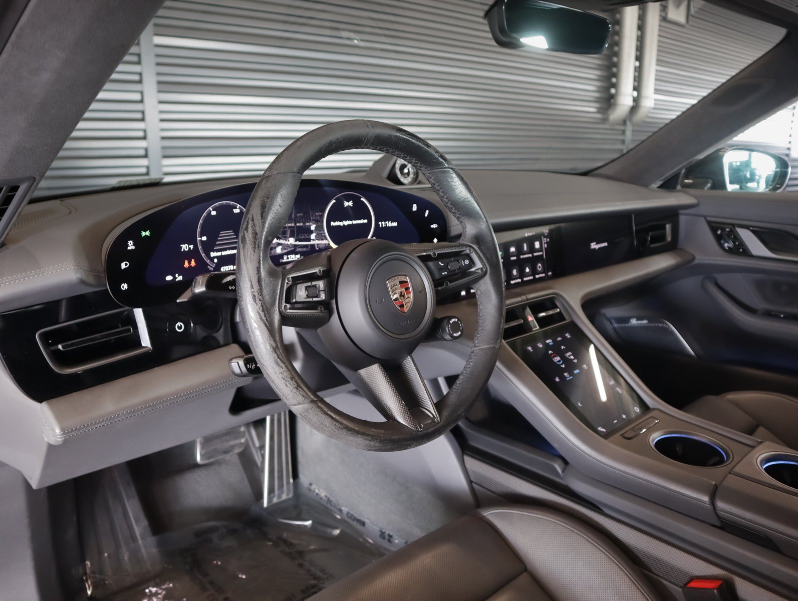 Used 2020 Porsche Taycan Turbo S AWD/4WD image 15