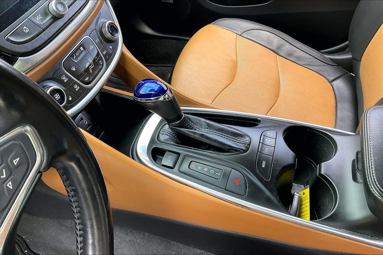 Used 2018 Chevrolet Volt Premier w/ Driver Confidence Package FWD image 14