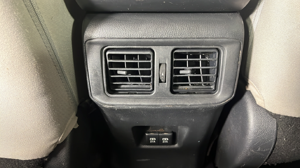 Used 2020 Toyota RAV4 XLE w/ Convenience Package FWD image 36