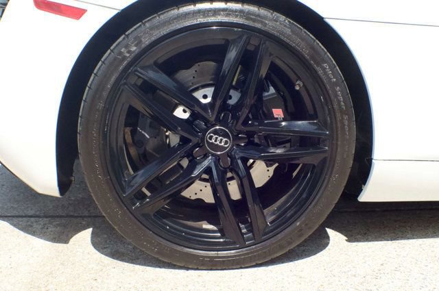 Used 2014 Audi R8 V8 w/ Convenience Package AWD/4WD image 52