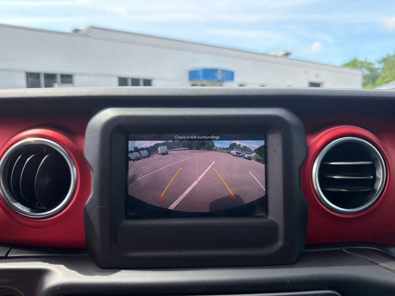 Used 2020 Jeep Wrangler Unlimited Rubicon w/ LED Lighting Group AWD/4WD image 33