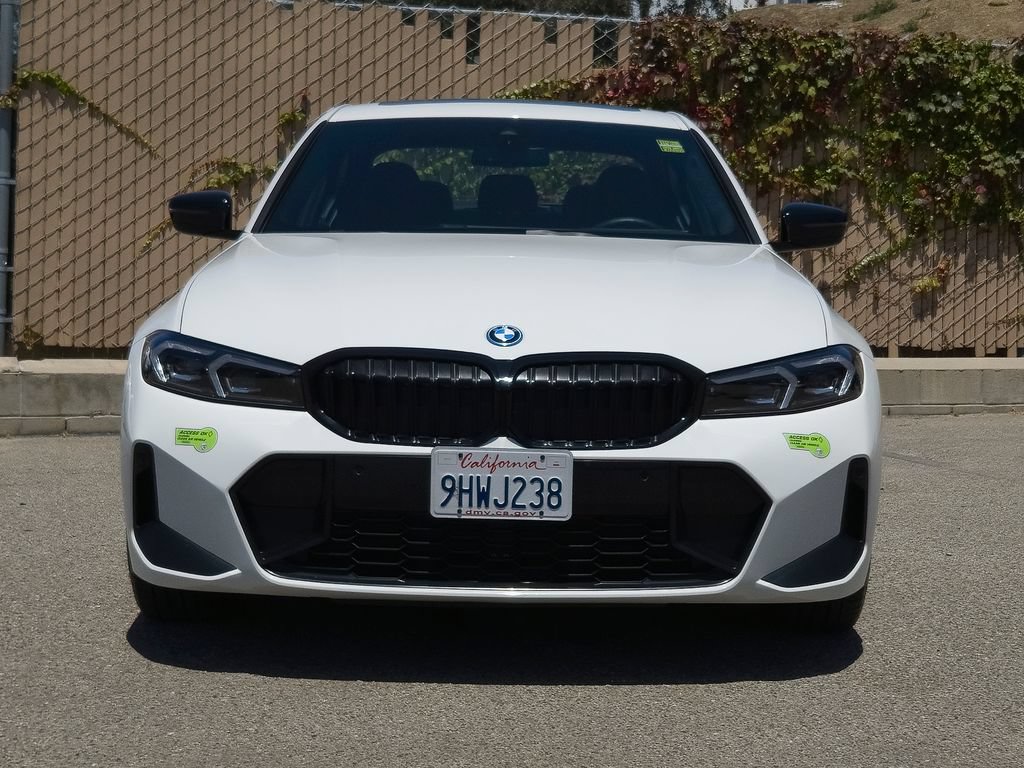 Used 2023 BMW 330e w/ M Sport Package RWD image 3