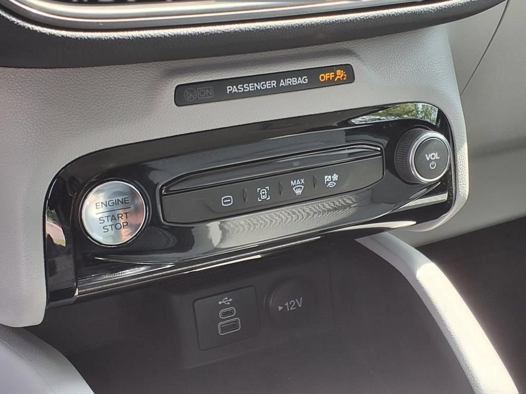 New 2024 Ford Escape SE FWD image 22