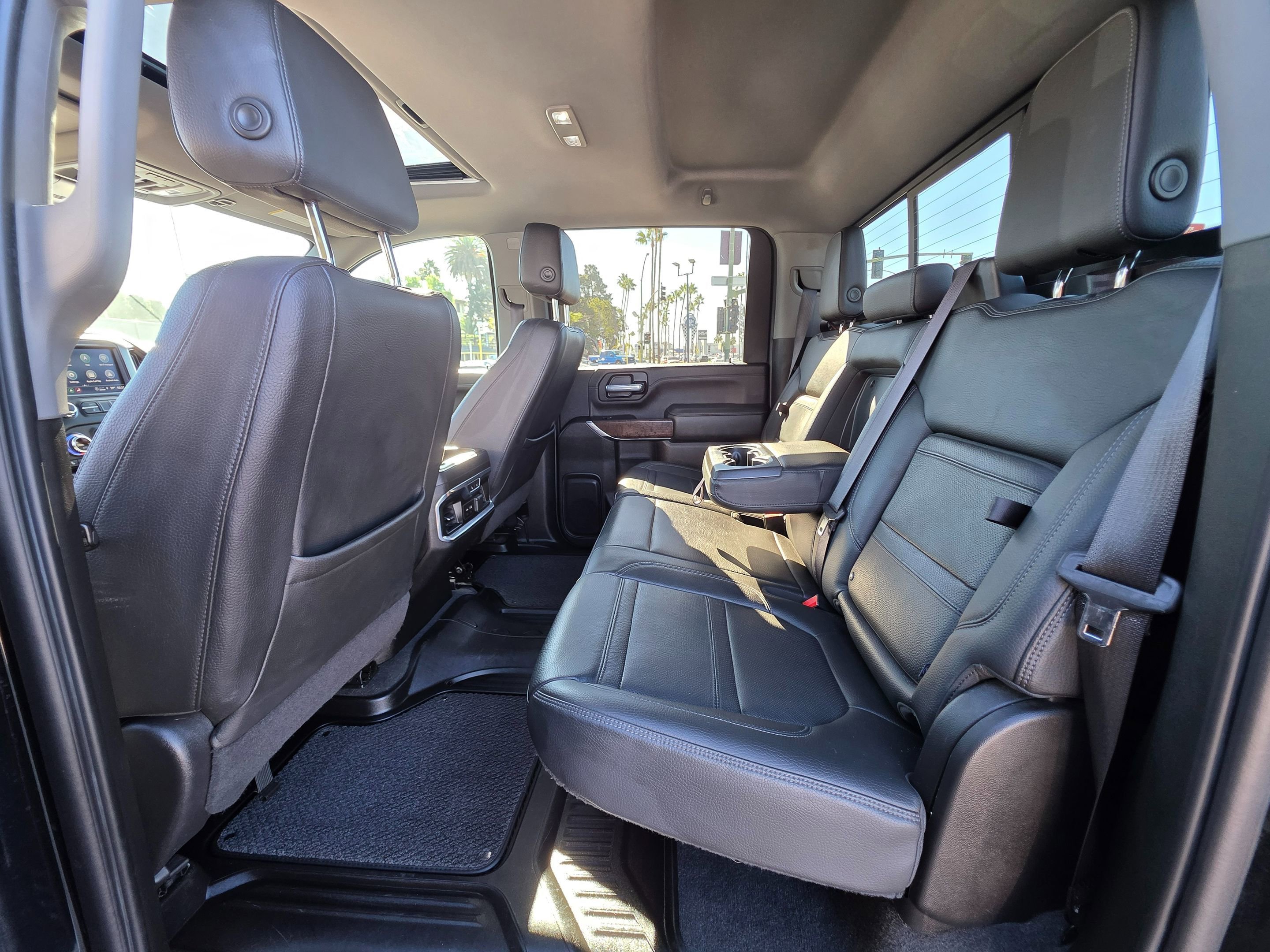 Used 2021 GMC Sierra 3500 Denali w/ Denali Black Diamond Edition AWD/4WD image 25