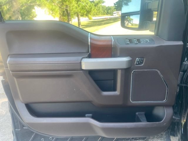 Used 2020 Ford F150 King Ranch w/ Equipment Group 601A Luxury AWD/4WD image 18