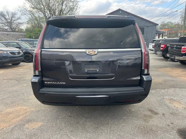 Used 2017 Cadillac Escalade ESV Luxury image 6