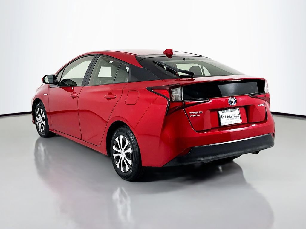Used 2020 Toyota Prius LE image 8