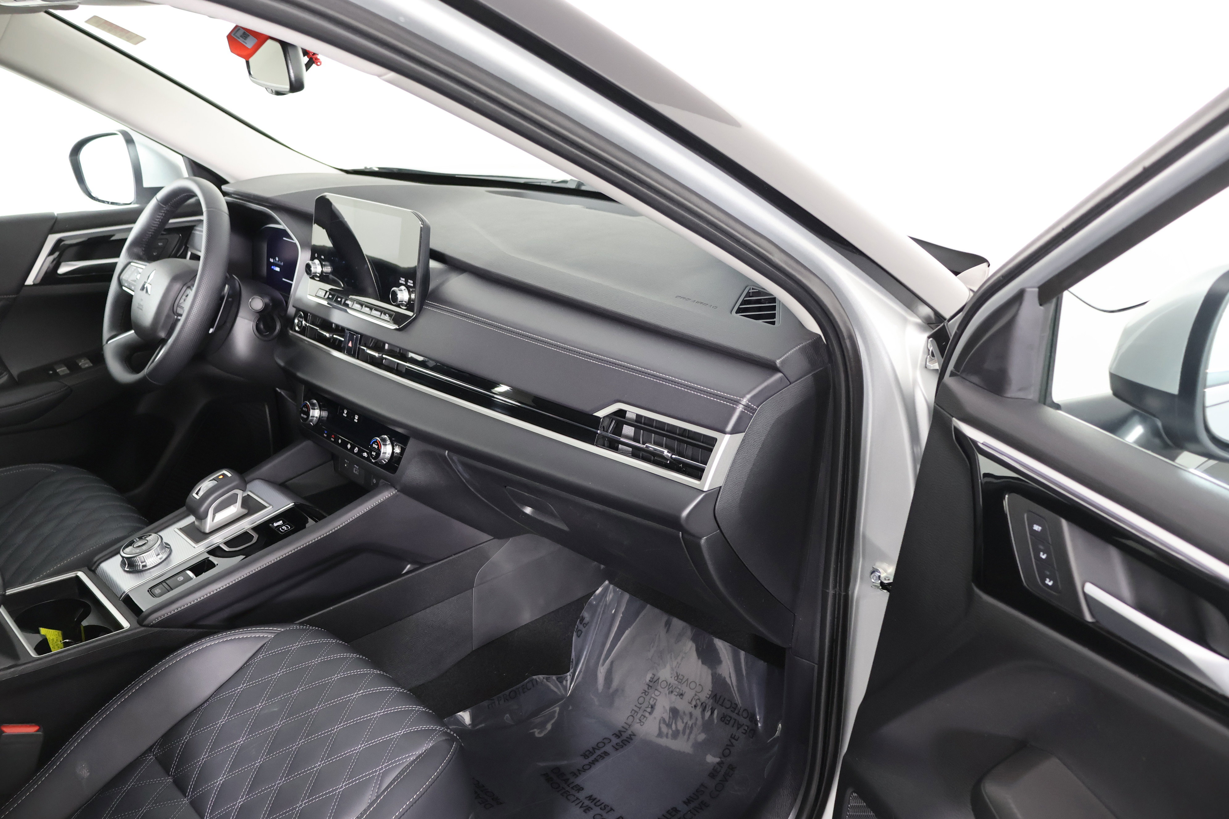 Used 2024 Mitsubishi Outlander SEL image 42