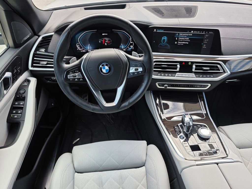 Certified 2023 BMW X5 xDrive45e w/ Executive Package AWD/4WD image 13