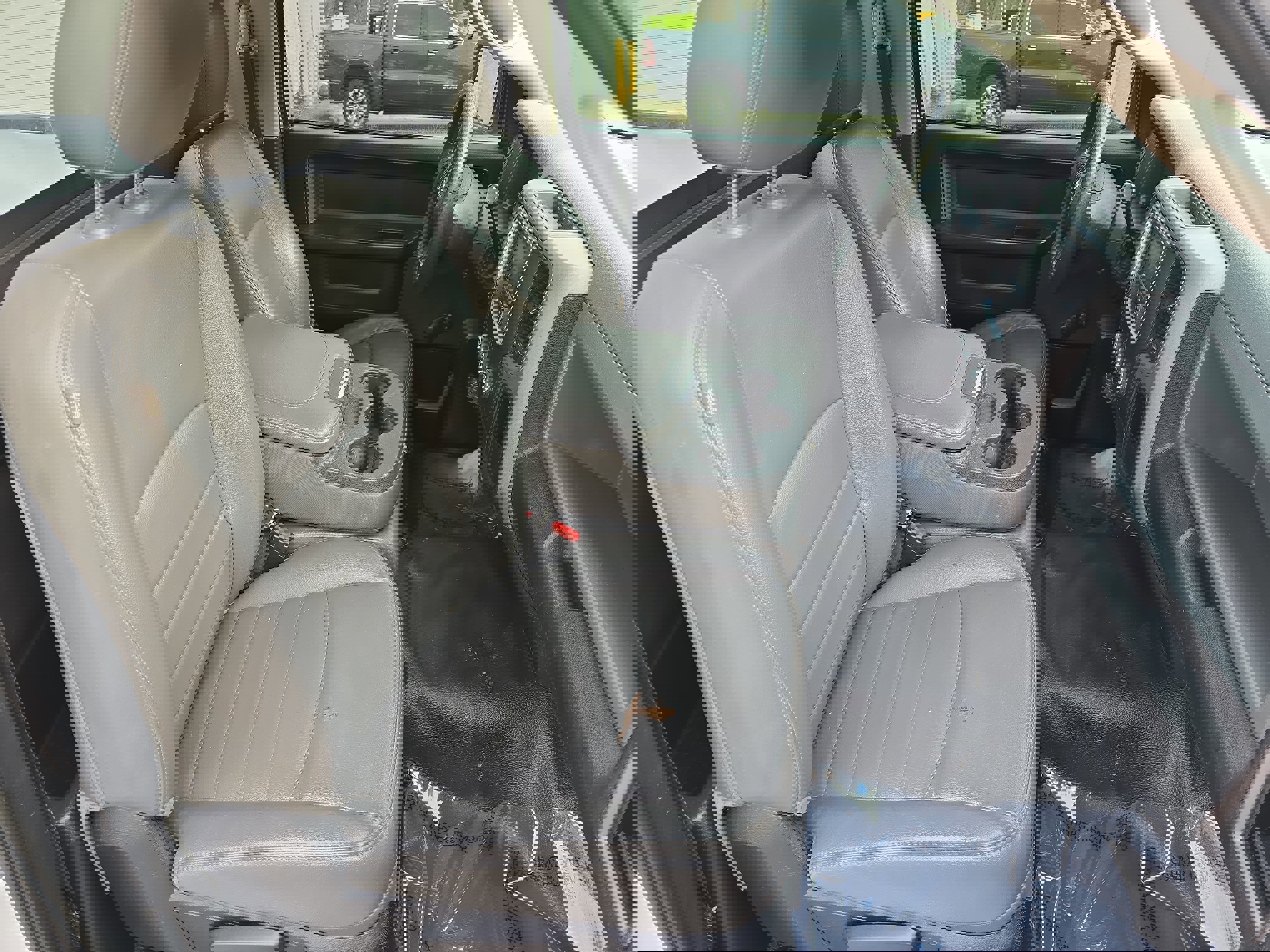 Used 2014 RAM 2500 Tradesman image 10